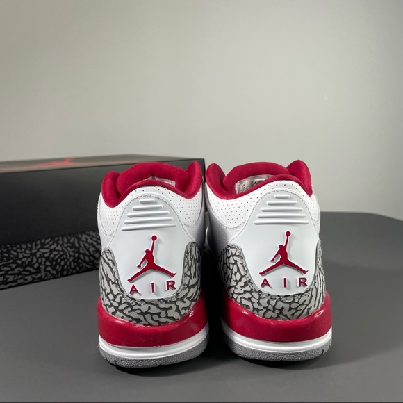 Jordan 3 ‘Cardinal’ - Picture 4 of 5